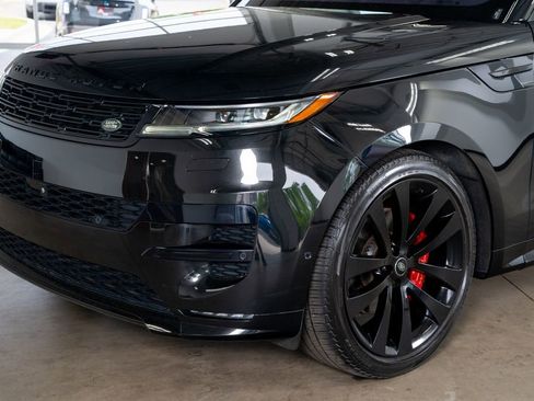 Used 2023 Land Rover Range Rover Sport SE Dynamic image 12