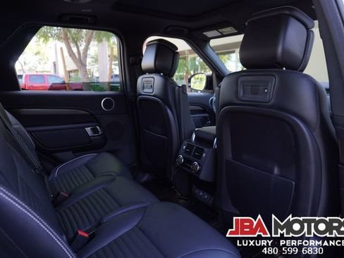Used 2023 Land Rover Discovery HSE R-Dynamic AWD/4WD image 9