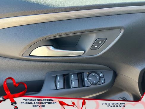 New 2026 Buick Envista Avenir image 22