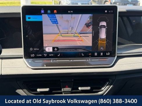 Used 2025 Volkswagen Tiguan SE AWD/4WD image 36