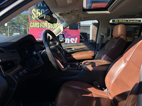 Used 2016 Cadillac Escalade Luxury image 9