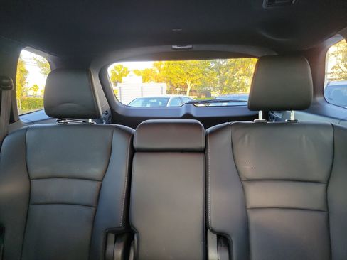 Used 2023 Honda Passport EX-L image 16