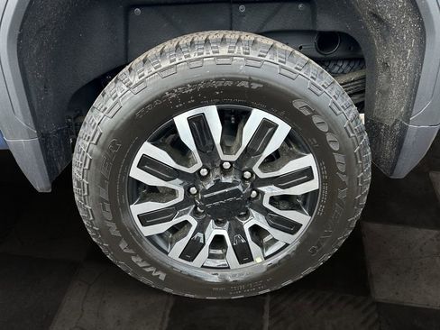 New 2026 GMC Sierra 2500 Denali Ultimate AWD/4WD image 11