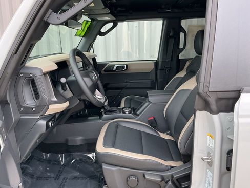 New 2026 Ford Bronco Big Bend image 8