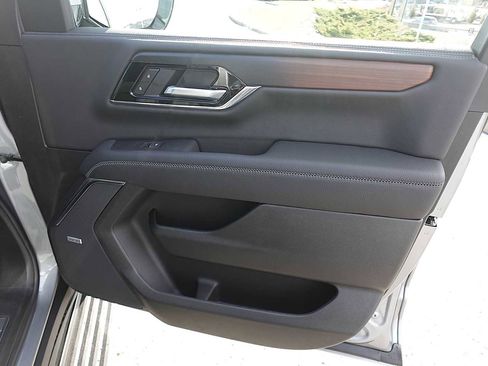 New 2026 GMC Yukon Denali w/ Denali Reserve Package AWD/4WD image 31