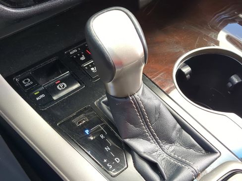 Used 2018 Lexus RX 350 FWD w/ Premium Package image 17