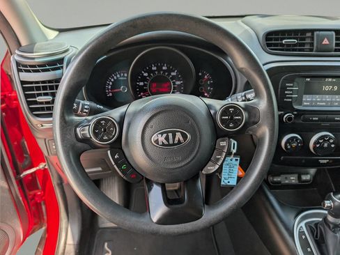 Used 2019 Kia Soul FWD image 20