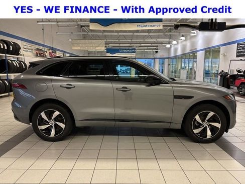 Used 2024 Jaguar F-PACE R-Dynamic S AWD/4WD image 3
