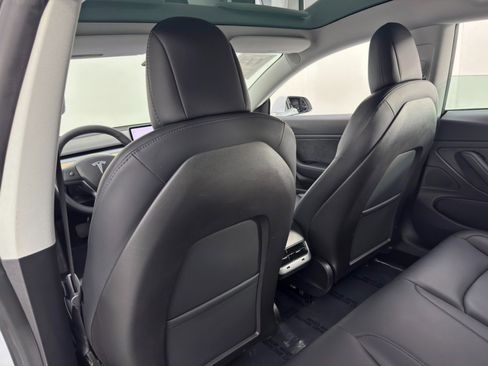 Used 2019 Tesla Model 3 Standard Range Plus image 34