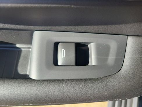 New 2026 Chevrolet Tahoe LS image 16