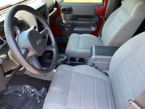 Used 2007 Jeep Wrangler Unlimited Sahara w/ Trailer Tow Group image 9