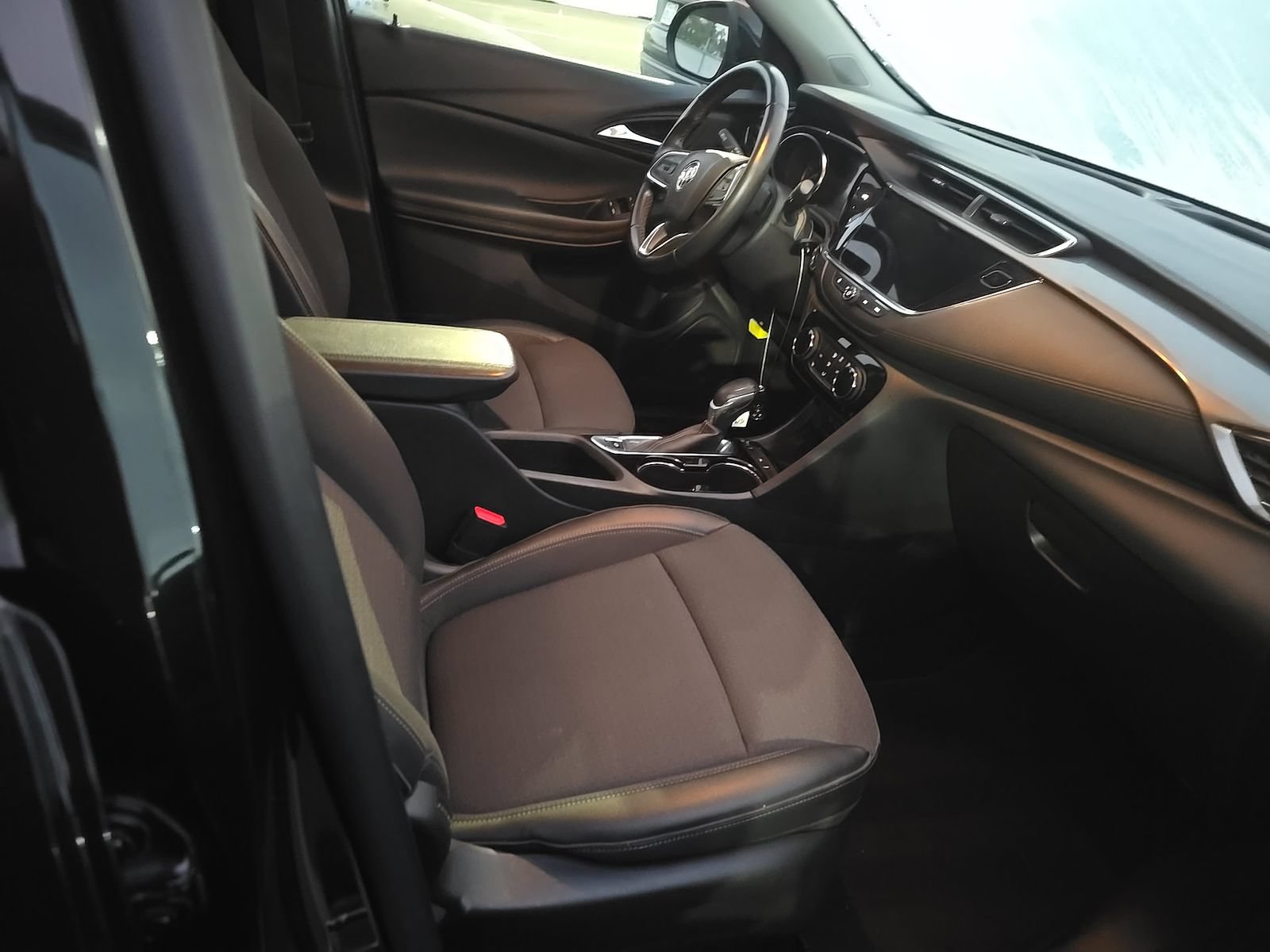 Used 2023 Buick Encore GX Preferred w/ Cold Weather Comfort Package FWD image 11