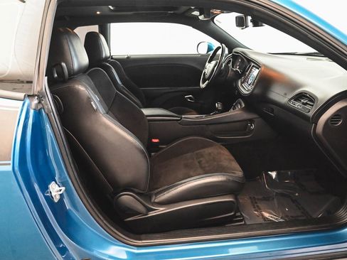 Used 2022 Dodge Challenger R/T Scat Pack w/ T/A Package image 32