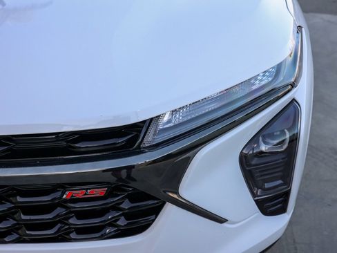 Used 2024 Chevrolet Trax RS w/ Driver Confidence Package image 10