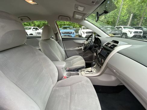 Used 2013 Toyota Corolla LE FWD image 21