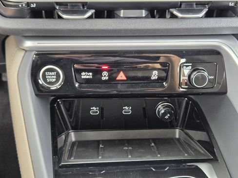 New 2025 Audi Q5 Prestige image 24