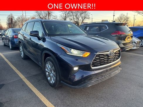 Used 2022 Toyota Highlander Limited image 3