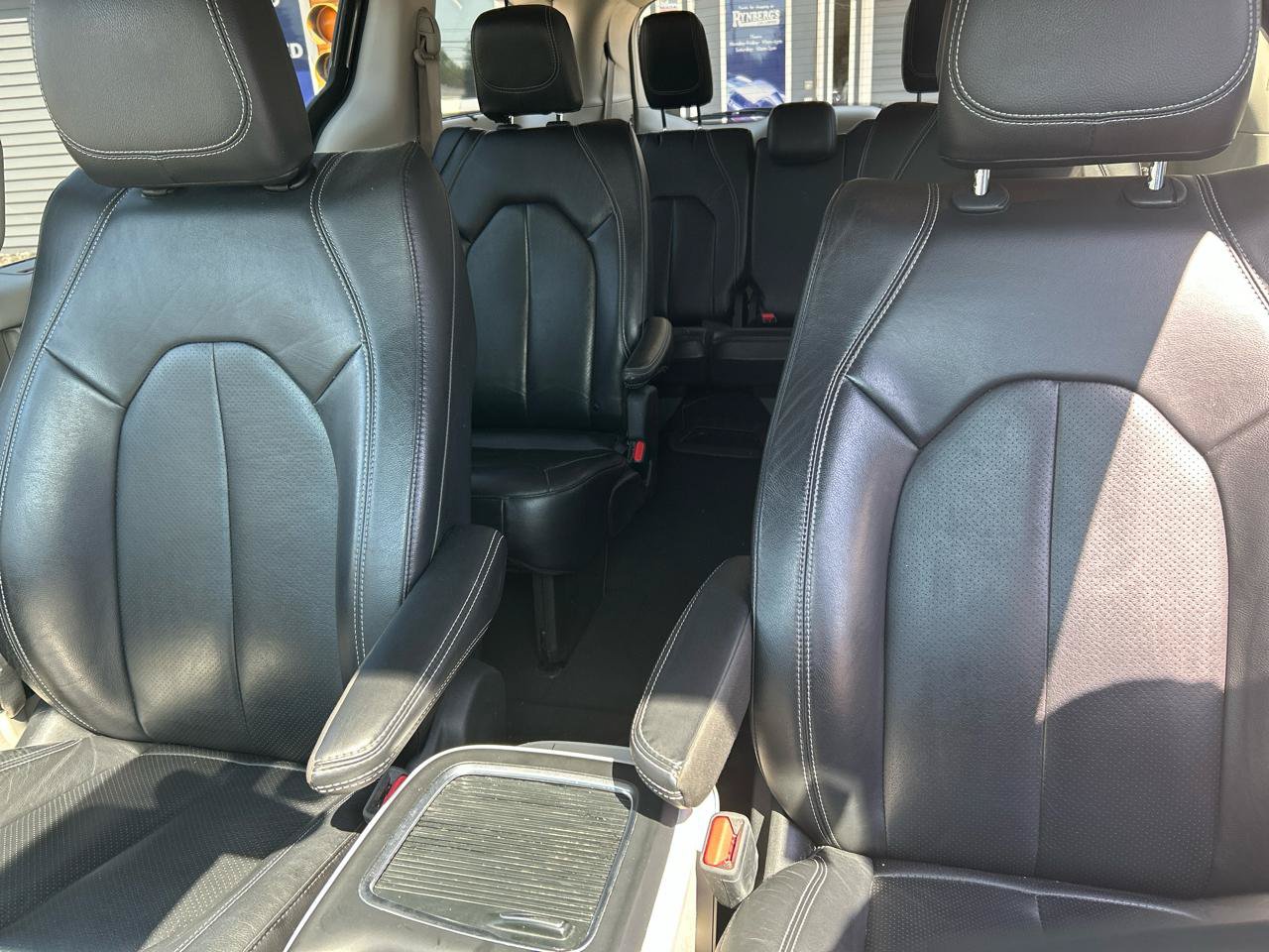 Used 2022 Chrysler Pacifica Touring-L FWD image 20