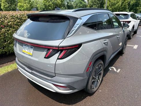 Used 2025 Hyundai Tucson Limited AWD/4WD image 11