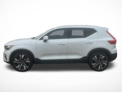 Certified 2023 Volvo XC40 B5 Plus w/ Protection Package Premier