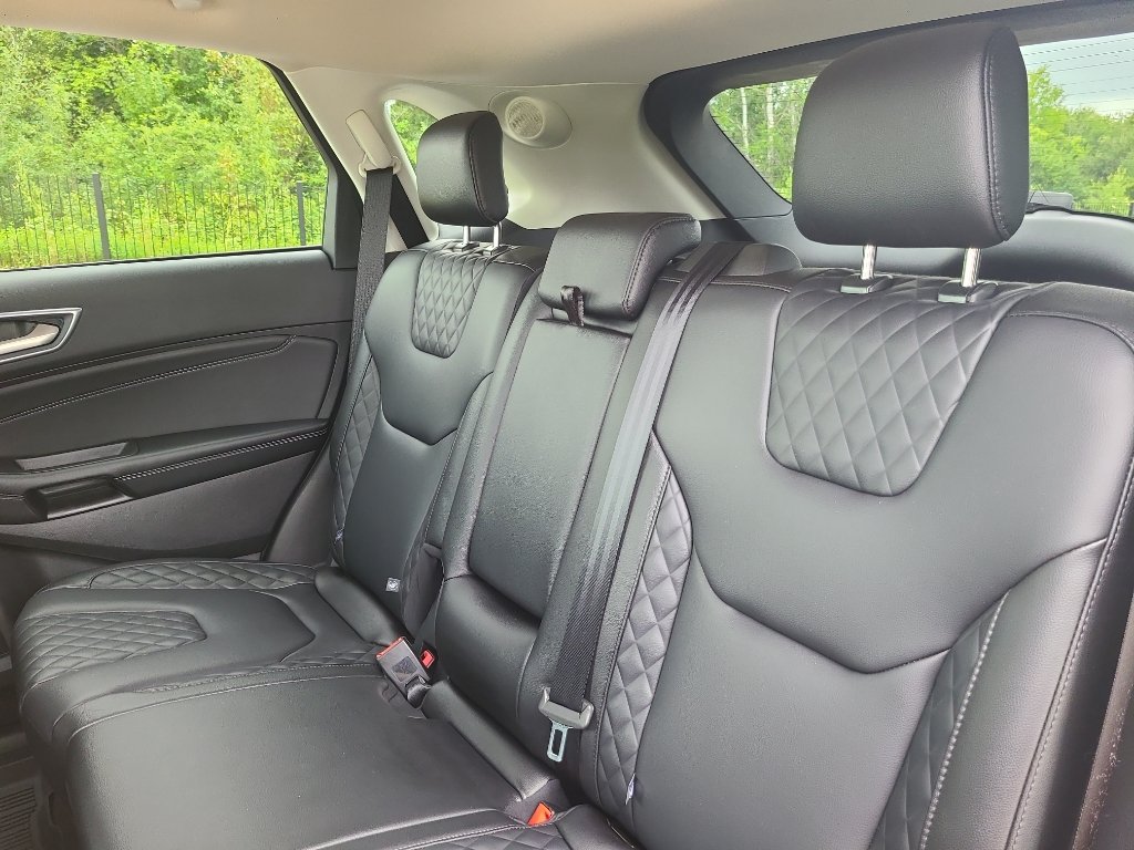 Certified 2024 Ford Edge Titanium AWD/4WD image 36