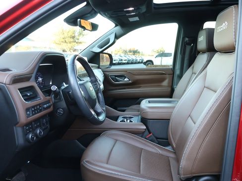 Certified 2024 Chevrolet Tahoe High Country w/ Advanced Technology Package image 11