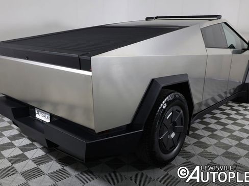 Used 2024 Tesla Cybertruck AWD Crew Cab image 5