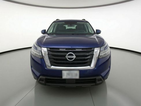 Used 2025 Nissan Pathfinder SV AWD/4WD image 2
