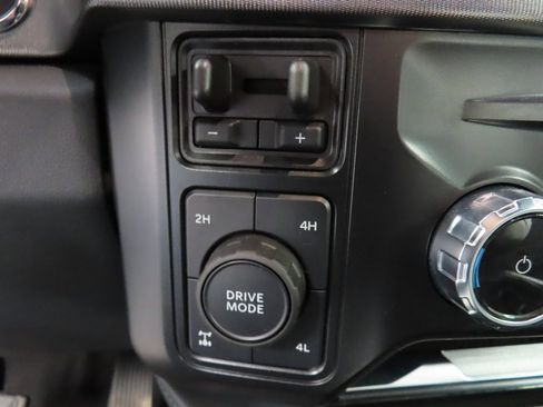 Used 2025 Ford F250 Platinum image 69