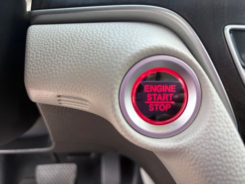Used 2018 Honda Accord EX image 23