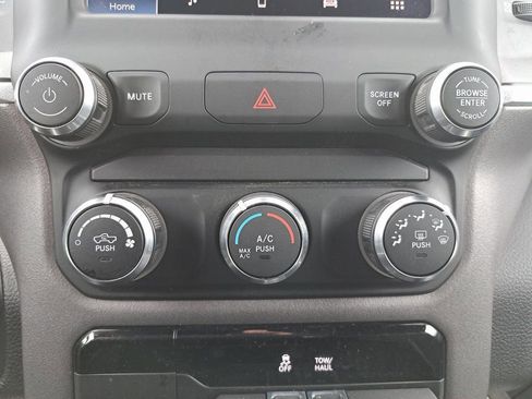 Certified 2022 RAM 1500 Big Horn image 20