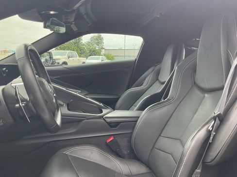 Used 2023 Chevrolet Corvette Stingray Coupe RWD image 2