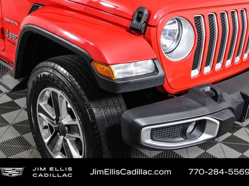 Used 2020 Jeep Wrangler Unlimited Sahara image 33