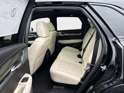New 2026 Cadillac XT5 Sportv AWD/4WD image 19
