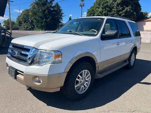 Used 2012 Ford Expedition XLT AWD/4WD image 2