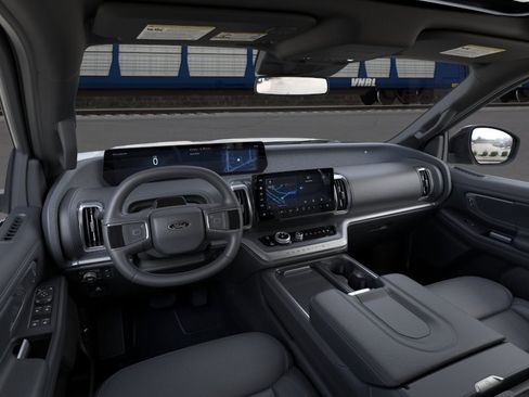 New 2026 Ford Expedition Platinum AWD/4WD image 9