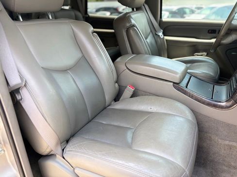 Used 2006 GMC Yukon Denali AWD/4WD image 14