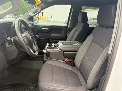 Used 2022 Chevrolet Silverado 1500 LT AWD/4WD image 12