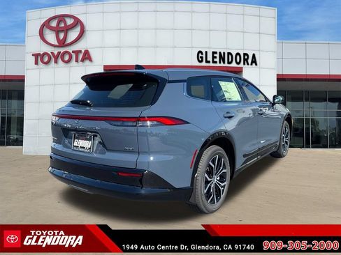 New 2026 Toyota Crown Signia AWD/4WD image 10