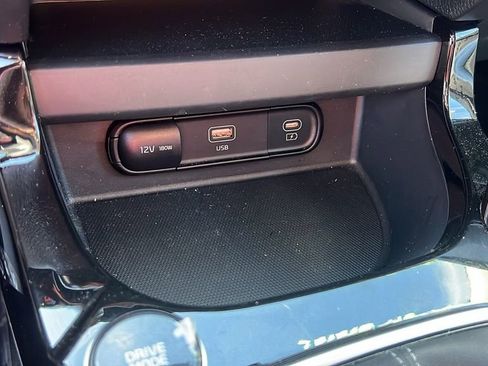 Used 2025 Kia Seltos S image 14