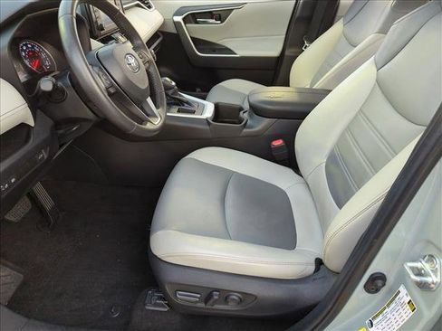 Used 2022 Toyota RAV4 XLE Premium FWD image 16
