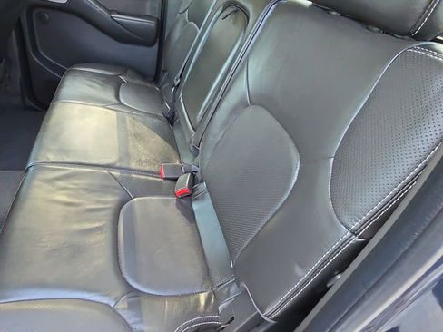 Used 2018 Nissan Frontier PRO-4X w/ Pro-4x Luxury Package image 12