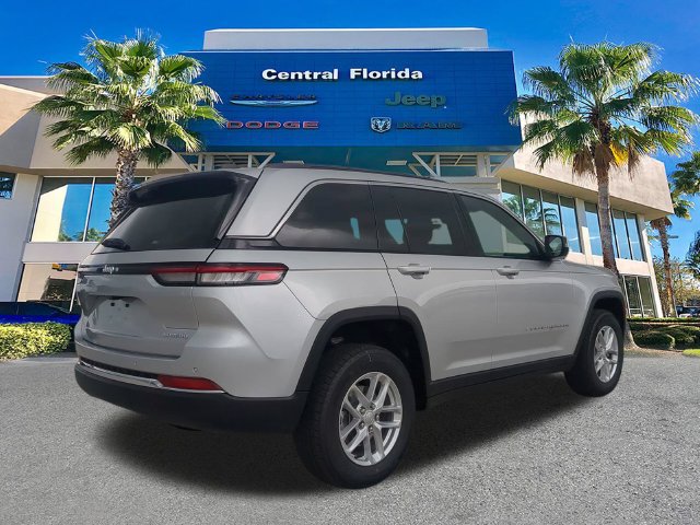 New 2026 Jeep Grand Cherokee Laredo RWD image 5