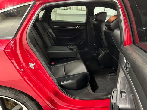 Used 2018 Honda Accord Sport image 28