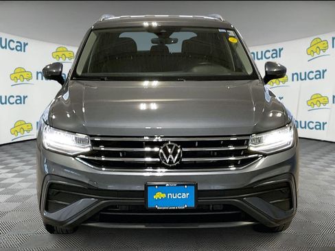 Used 2024 Volkswagen Tiguan SE image 2