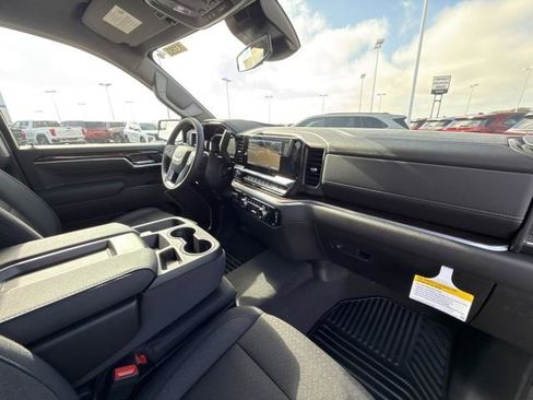 New 2026 GMC Sierra 1500 SLE image 26