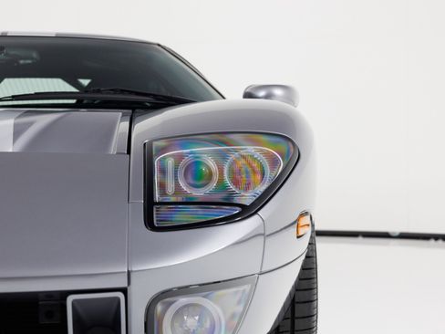 Used 2006 Ford GT RWD image 60