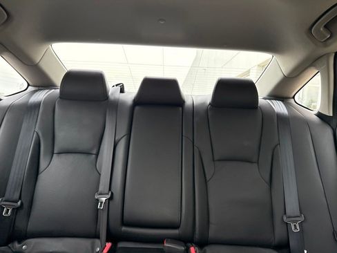Used 2023 Honda Accord Touring image 11