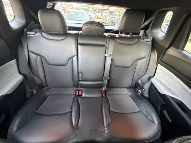 Used 2023 Jeep Compass Latitude w/ Convenience Group AWD/4WD image 17