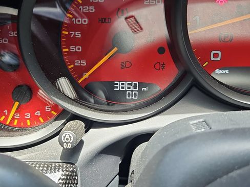 Certified 2019 Porsche 911 GT2 RS RWD image 13